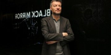 Black Mirror 6 : Charlie Brooker dévoile la menace de la nouvelle saison et ce qu'il faut craindre à l'avenir