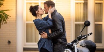 The Couple Next Door : les premières images de la série avec Sam Heughan et Eleanor Tomlinson