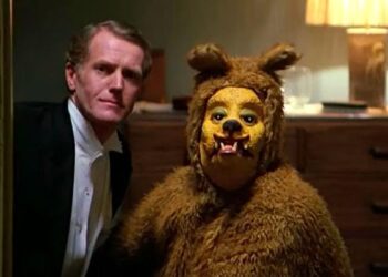 Shining: la scena dell’orso potrebbe nascondere un inquietante significato