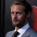 Murderbot : Alexander Skarsgård, protagoniste de la nouvelle série de science-fiction Apple TV+