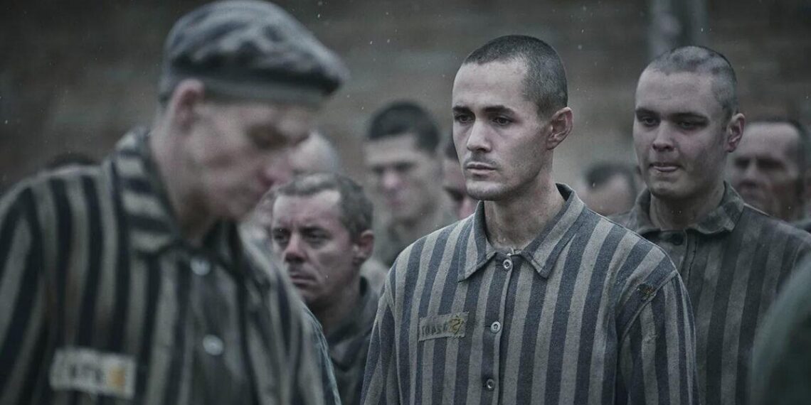 Le tatoueur d'Auschwitz : Harvey Keitel revit l'horreur de la Shoah dans la bande-annonce de la série