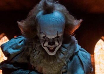 Bienvenue à Derry : le retour de Pennywise de Bill Skarsgård